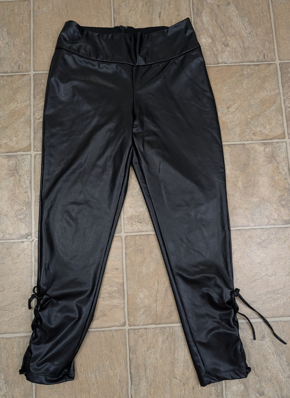 BCBGMAXAZRIA sz M Faux Leather Leggings black zip on legs tie on sides 0049
